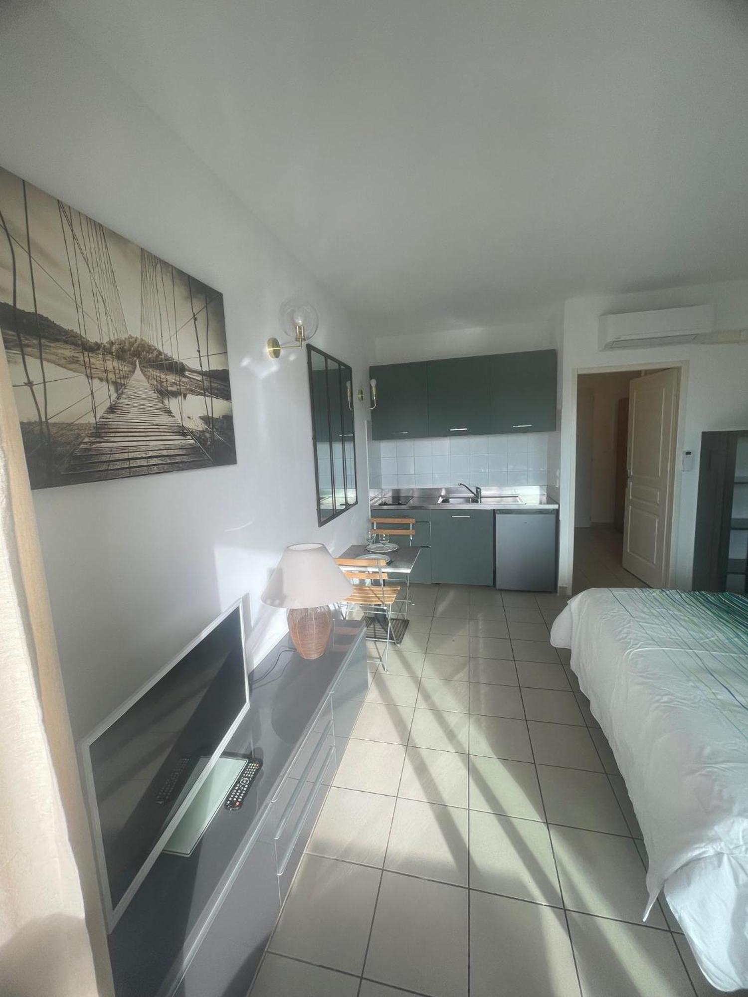Studio 28 M2 Porticcio Centre Екстериор снимка